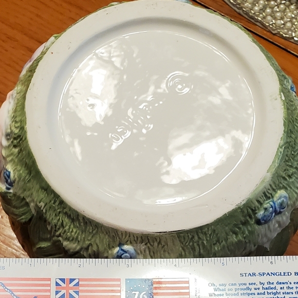 Caffco cookie jar, bunnies, tulips, Easter, Spring. - Picture 10 of 12